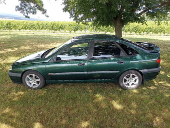 Renault Laguna 2,2 dT - 4