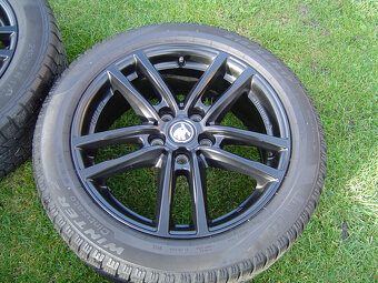 4 XZIMNÍ HLINÍKOVÁ KOLA ŠKODA KAROQ,OCTAVIA, PASSAT 215/55 R - 4