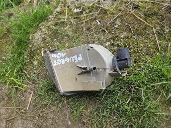 Peugeot 106 pravá a levá směrovka. - 4