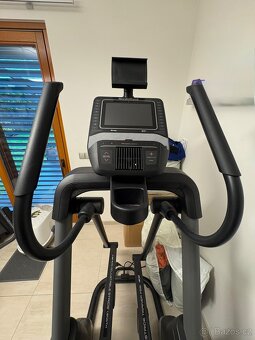 Eliptický trenažer NORDICTRACK Freestrider FS9i - 4