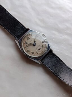 Staré funkční Swiss vojenské hodinky Doxa, - 4
