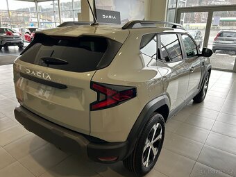 Dacia Duster EXTREME Mild Hybrid 130 - 4