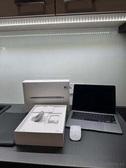 MacBook Air 13" Apple M1| 8GB RAM | 256GB SSD - 4