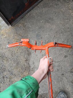 Jawa pionyr kříž - 4