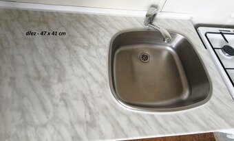 Malá kuchyňská linka (180 cm) - 4