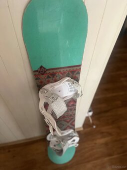 Prodám Damsky snowboardový set Nitro Spell 151cm - 4
