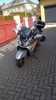 Suzuki Burgman 650 - 4
