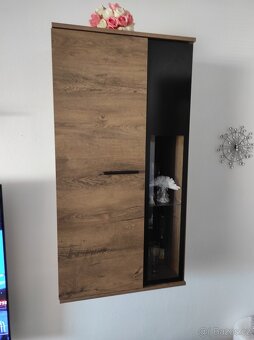 Stěna - 4