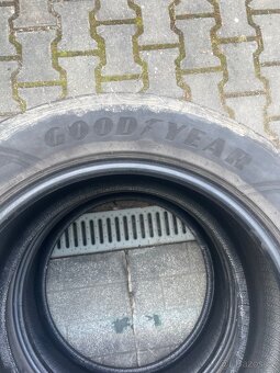 Prodám 2x letní pneumatiky GoodYear Eagle F1 - 4