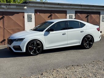 Octavia RS - 4