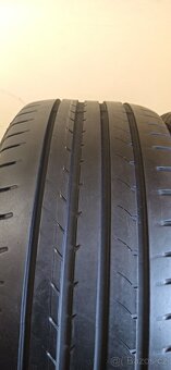 Goodyear EfficientGrip 235/50 R17 96W 3,5-4,5mm - 4