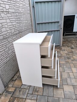 Prodám komodu IKEA se 4 zásuvkami - 4
