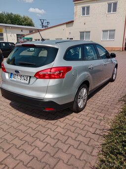 Ford Focus III 1.6 benzín ,atm 77kw - 4