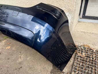 BMW F11 Zadní NARAZNIK - 4