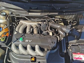 Škoda Octavia SLX 1,8 20V 92kW - 4