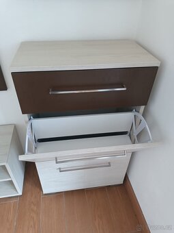 stěna do předsíně - skříně - 4