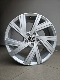 Orig. VW Bergamo 5x112 18" - Zánovní - 4