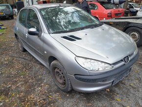Peugeot 206 1.1i 44.KW r.v. 2002, motor HFX - pouze díly - 4