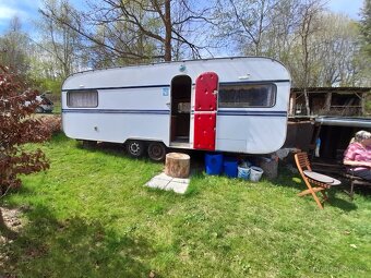 Knaus Brillant - karavan na pevné stání - 4
