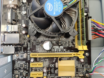 POČÍTAČ INTEL i5-4460, KINGSTON 120GB SSD 8GB RAM - 4