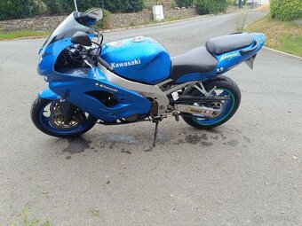 Motocykl Kawasaki ninja ZX-9R - 4