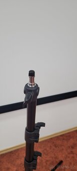 Studiový stativ pro blesky a světla - 4