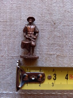 Stará kovová figurka Kinder voják SWISS - 4