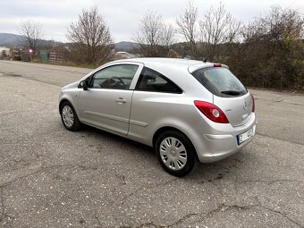 Opel Corsa - 4