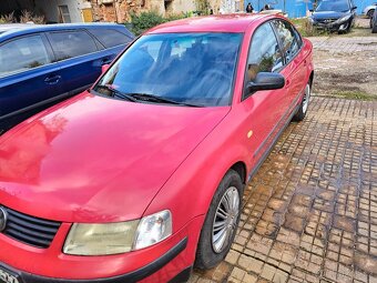 Volkswagen Passat - 4