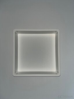 Sada 4 čtvercových polic - 4