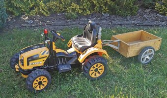 DĚTSKÝ TRAKTOR - Elektrický pohon, vhodné od 3 let. - 4