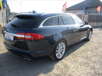 JAGUAR XF 2,2D 147kw Sportbrake Automat 2013 - 4