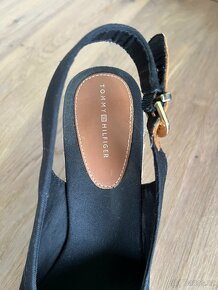 NOVÉ Sandály s podpatek/boty na klínku Tommy Hilfiger vel.42 - 4