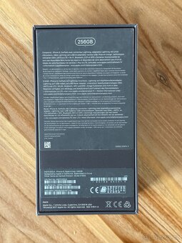 Apple iPhone 8 256GB černý + krabička, bat. 89% - 4