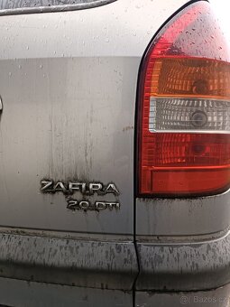 Opel Zafira A - 4