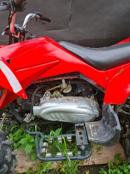 Prodám nevyužitou čtyřkolku 125ccm větší - 4