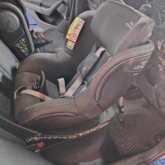 Britax Roemer otočná - 4