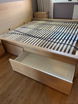 Postel IKEA MALM 180x200 - 4