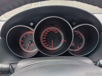 Mazda 3 2.0 MZR-CD 105kW - 4
