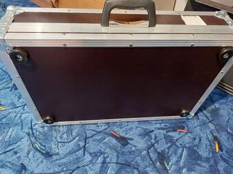 Multiefekt Boss GT100, Top stav - 4