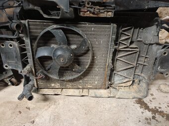 Škoda Fabia 1 - chladičová stěna+ chladič - 4