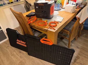 Jackery Explorer 1000 Plus - 4