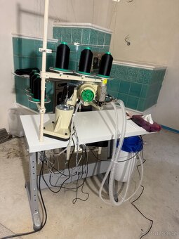 Flatlock šicí stroj - 4