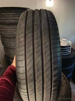 Letní 215/65R17 Michelin - 4