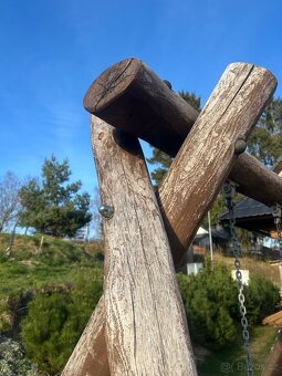 Akátová dětská dvouhoupačka - 4