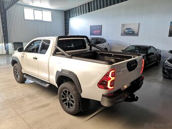 Toyota Hilux Extra Cab 2.8 D-4D Invincible 4x4 - ZÁRUKA - 4