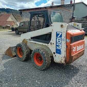 Smykový nakladač Bobcat 763, r.v. 2002 - 4