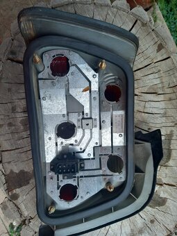 bmw e36 světlo, sání, topení, nárazníky, ALU rezerva Pirelli - 4