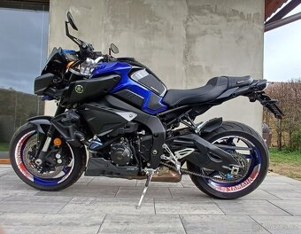 Yamaha MT-10 - 4