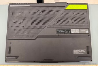 ASUS ROG STRIX G17 - 4